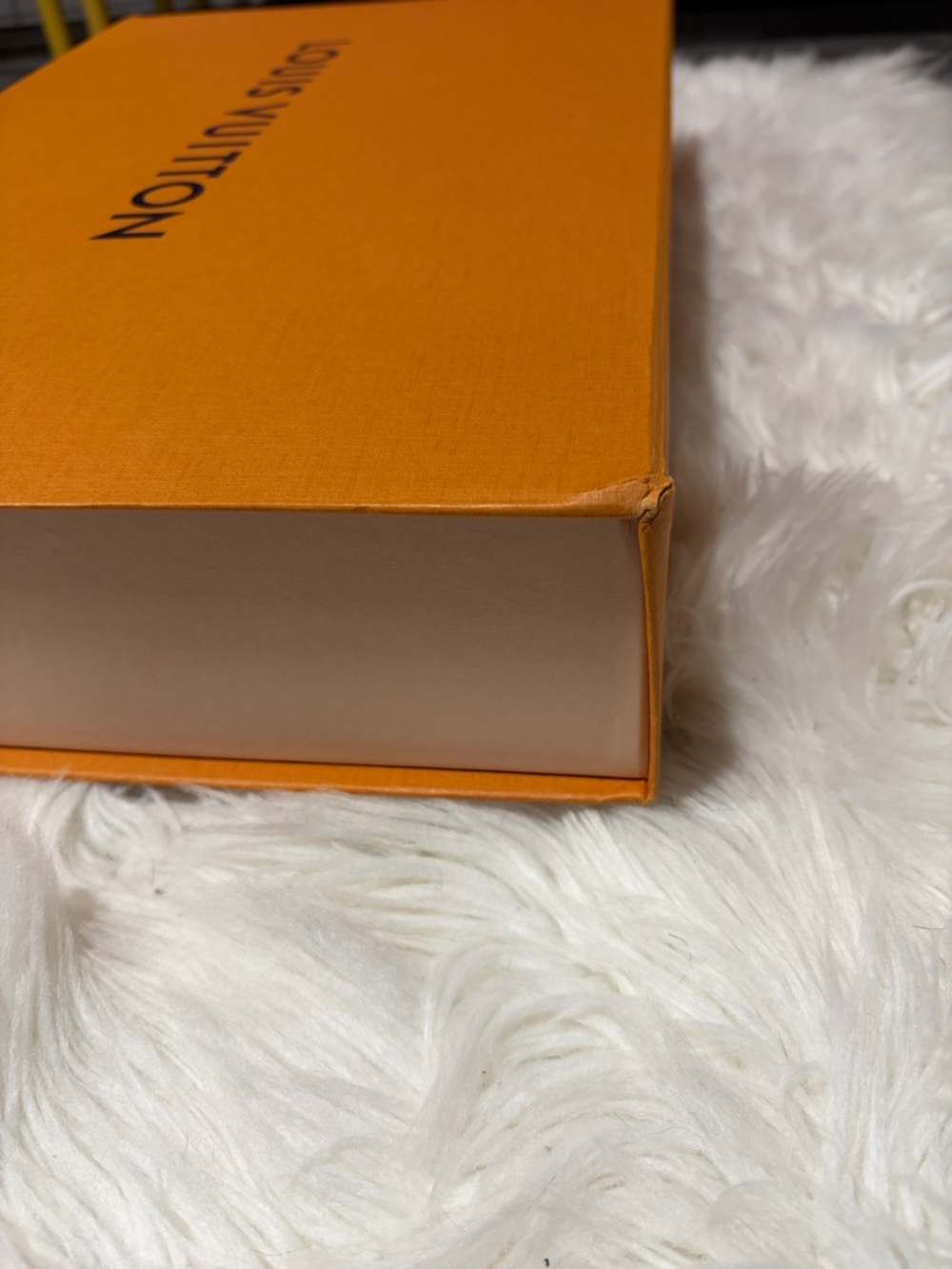 Louis Vuitton Orange Signature Gift Box & Ribbon - Picture 5 of 10